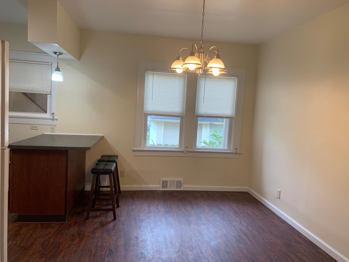 131 E Broadway Ave Girard, OH 44420 – photo 4