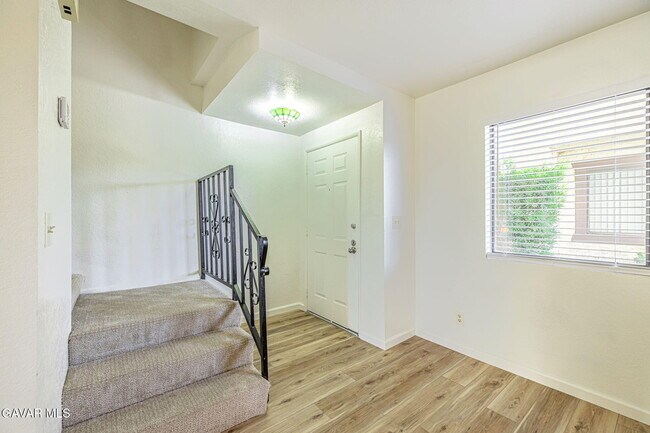 Building Photo - 1318 W Ave J4