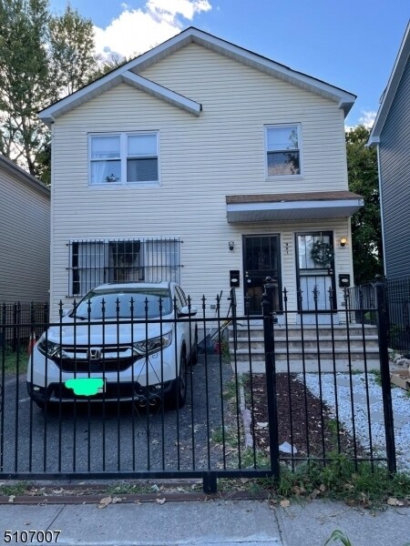 Primary Photo - 491 S 20th St