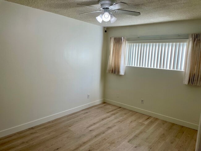 Bedroom 1 - New Yorker