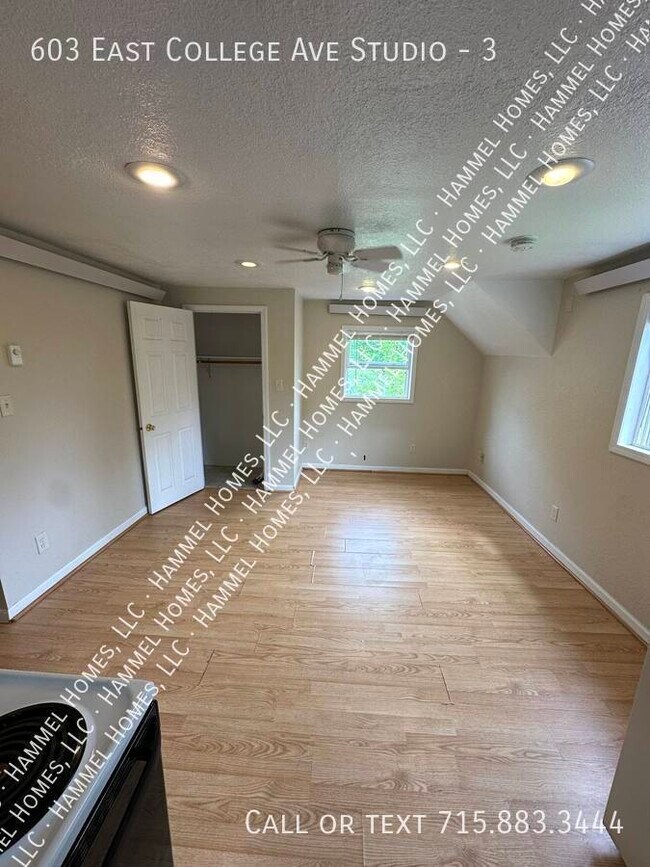 Foto del edificio - 603 College Ave W