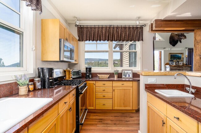 Foto del edificio - 4 Lower Saddle Ridge Rd