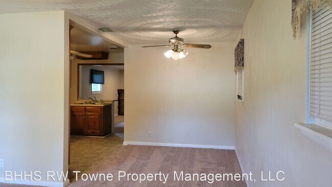 Foto del edificio - 3 br, 1 bath House - 1300 Jackie Drive