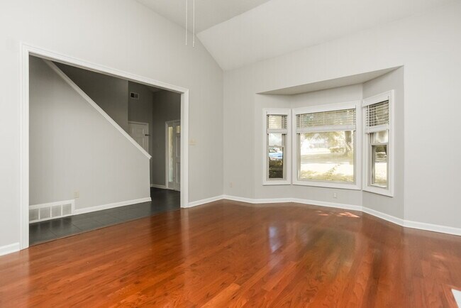 Foto del edificio - 8772 Cedar Mills Cir