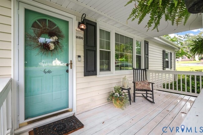 Foto del edificio - 16100 Gary Ave