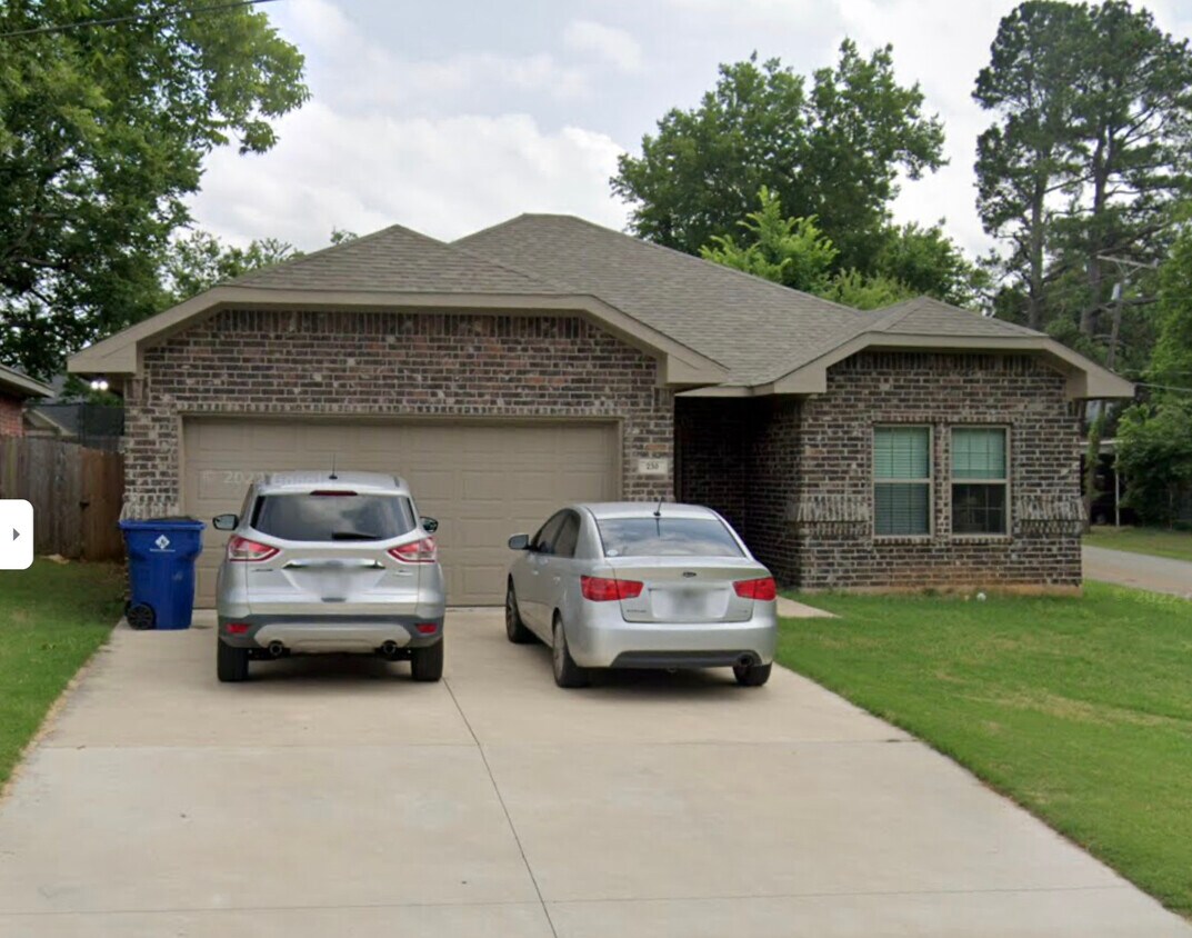 230 W Bullock St, Denison, TX 75020 House Rental in Denison, TX
