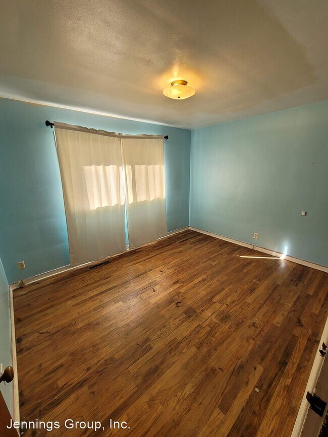Building Photo - 3 br, 1 bath House - 287 Deadmond Ferry Rd.