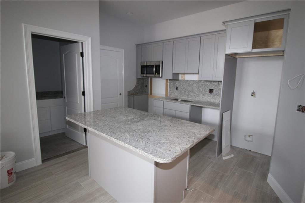 Primary Photo - 130 Taunton Ave