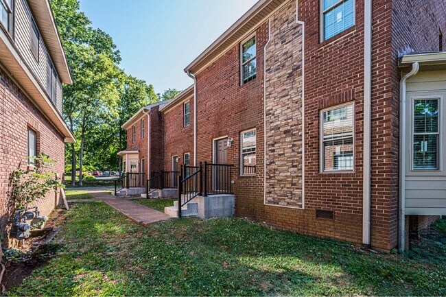 Foto del edificio - Ogden Place Apartments