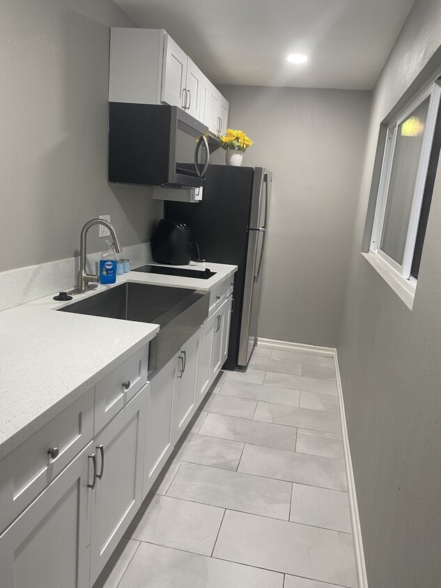 Foto principal - 5000 Carnelian St