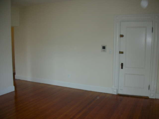 Foto del edificio - 41 Winslow Rd
