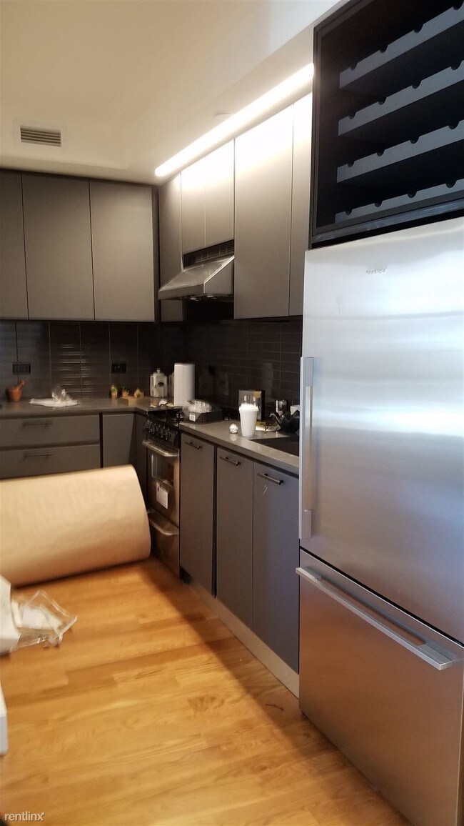 Building Photo - 2 br, 2 bath  - 606 Franklin Ave 700