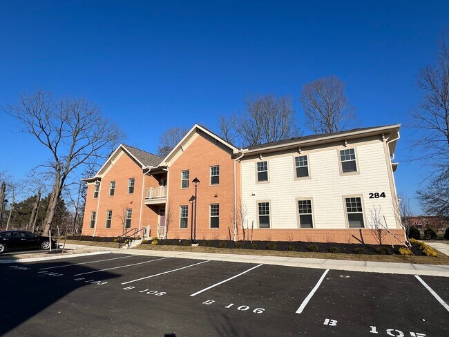 Building Photo - 270 S State St