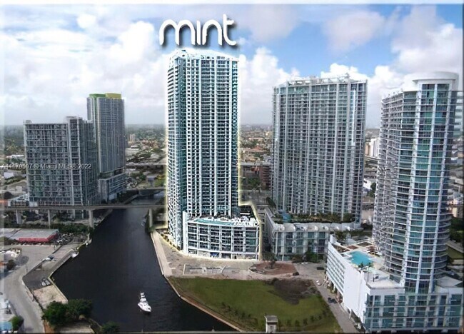 Foto del edificio - 92 SW 3rd St