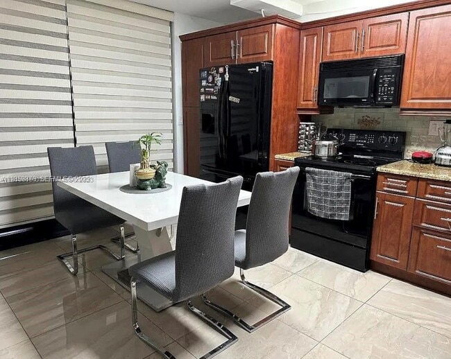 Foto del edificio - 1790 SW 122nd Pl