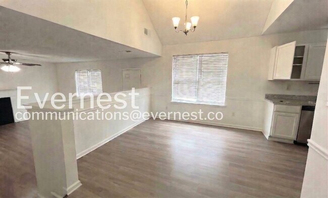 Foto del edificio - 3733 Waldrop Hills Dr