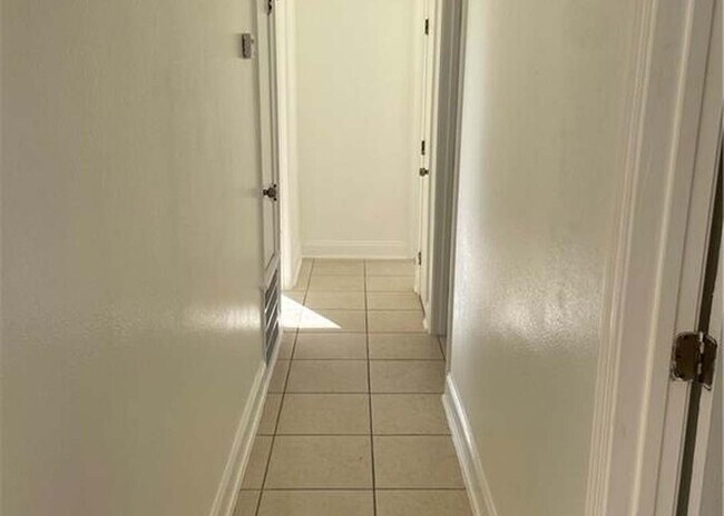 Foto del edificio - 4321 Joycelyn Dr