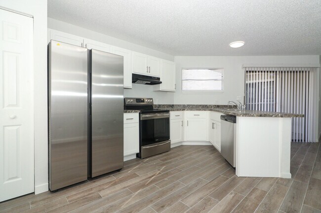 Foto del edificio - Villas At Pine Hills