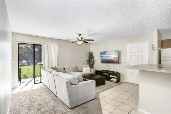 Building Photo - 6002 Laketree Ln