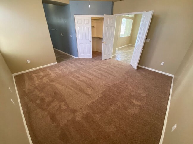 Building Photo - Beautiful one story 3 bed/2 bath home loca...