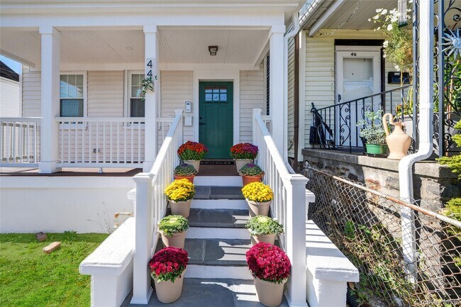 Foto del edificio - 44 Madeleine Ave