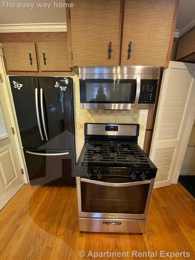 Building Photo - 69 Jaques St