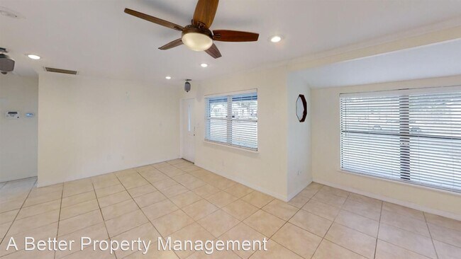 Foto del edificio - 3 br, 2 bath House - 4212 12th Ave