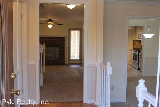 Building Photo - 3 br, 2.5 bath House - 1026 Tottenham Lane