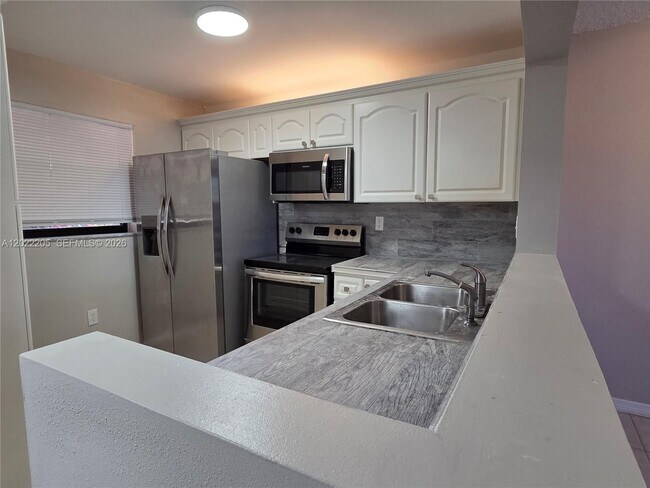 Foto del edificio - 10835 SW 112th Ave