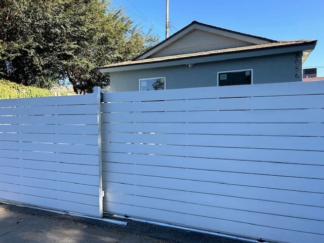 Primary Photo - 8054 Cedros Ave