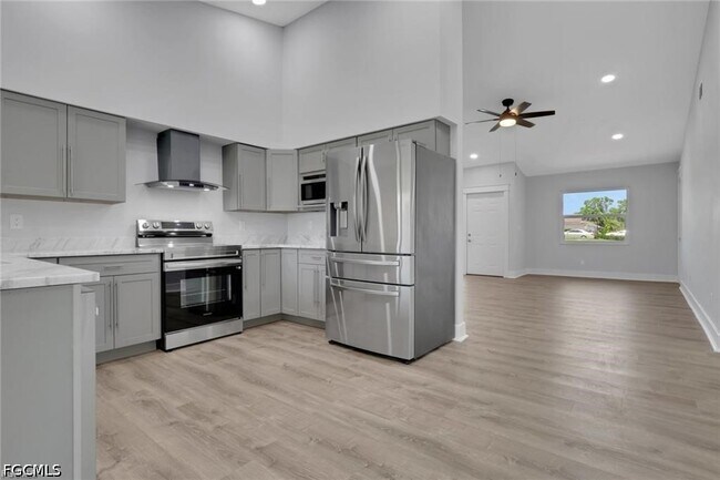 Foto del edificio - 22 NW 15th Pl