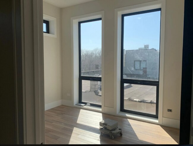 Foto del edificio - 1100 W Polk St