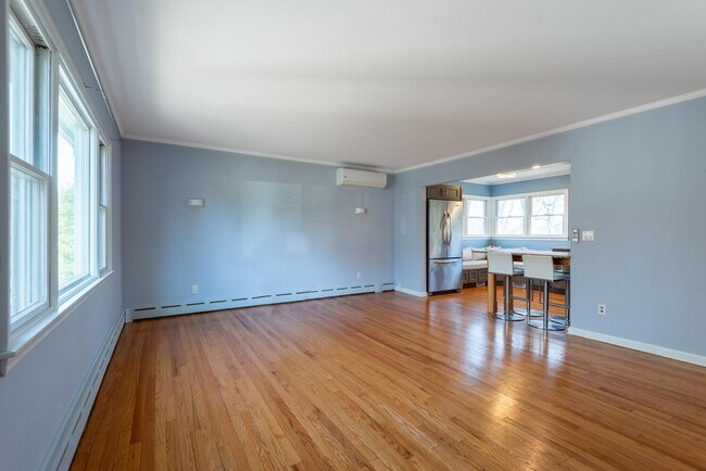Building Photo - 20 Grove Pl