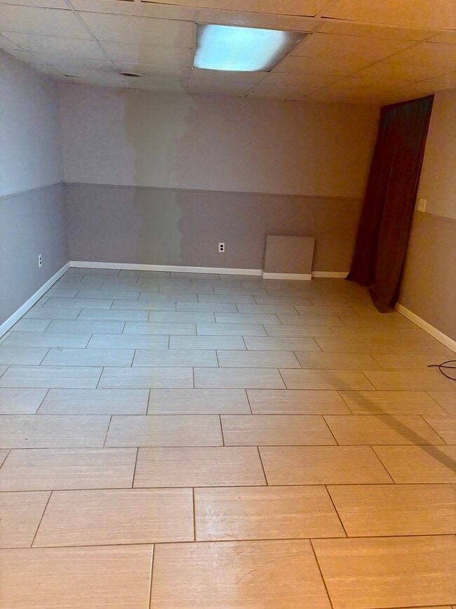 Building Photo - 324 Chestnut Heights Dr