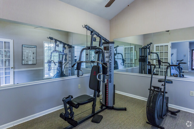 Fitness Center - Brentwood Apartments