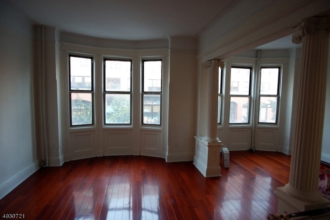 Foto del edificio - 265 Grove St