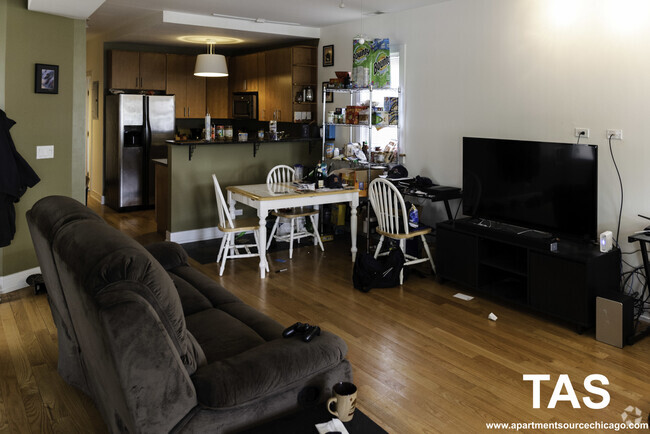 Building Photo - 3023 N Oakley Ave