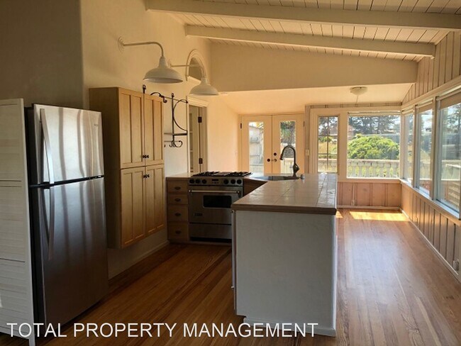 Foto del edificio - 1 br, 1 bath House - 174 13TH AVENUE