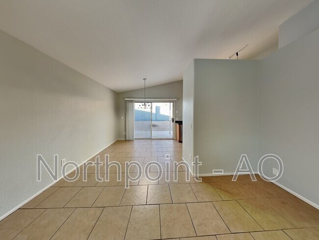 Building Photo - 16132 W Lincoln St