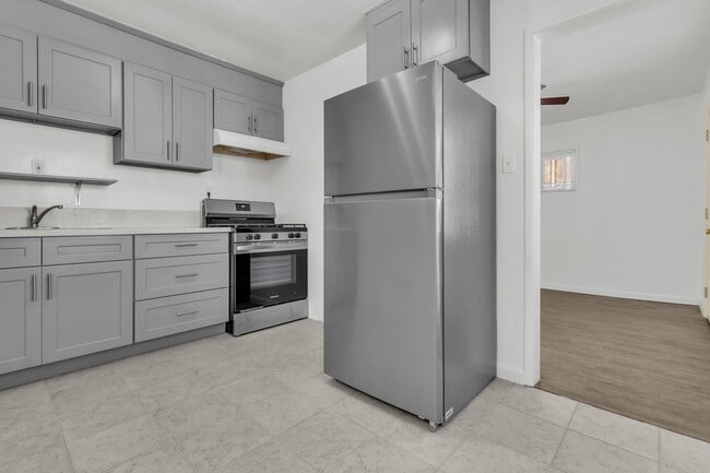 Foto del edificio - 447 E 101st St