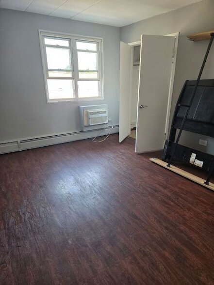 Foto del edificio - 6160 N Damen Ave