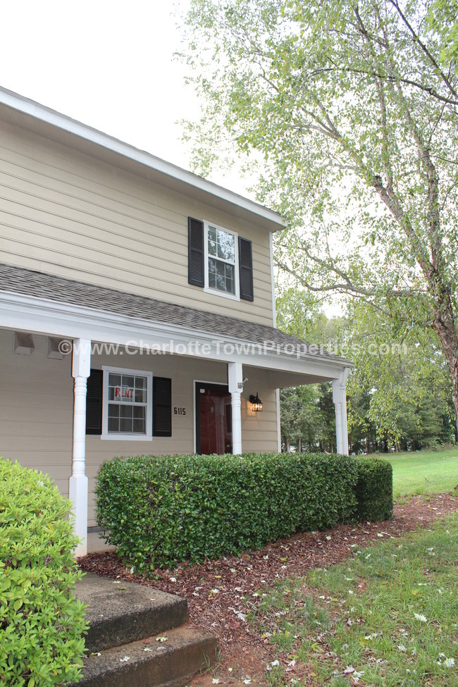 Building Photo - 6115 Heathstone Ln