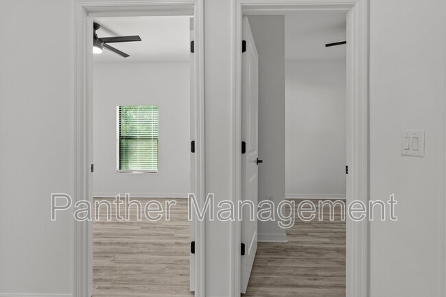 Foto del edificio - 4617-4619 30th St SW - 4619