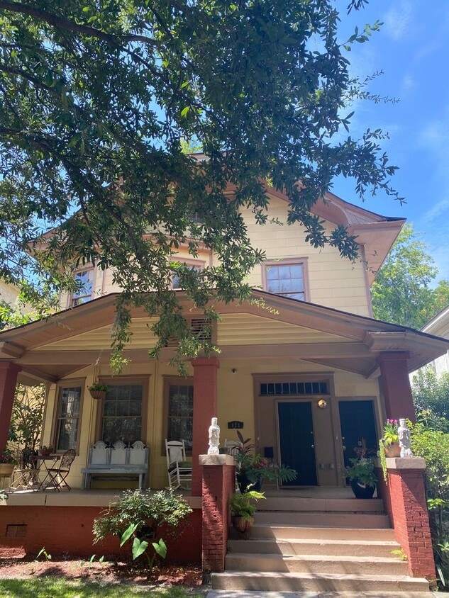 Primary Photo - Historic East Side District Apartment