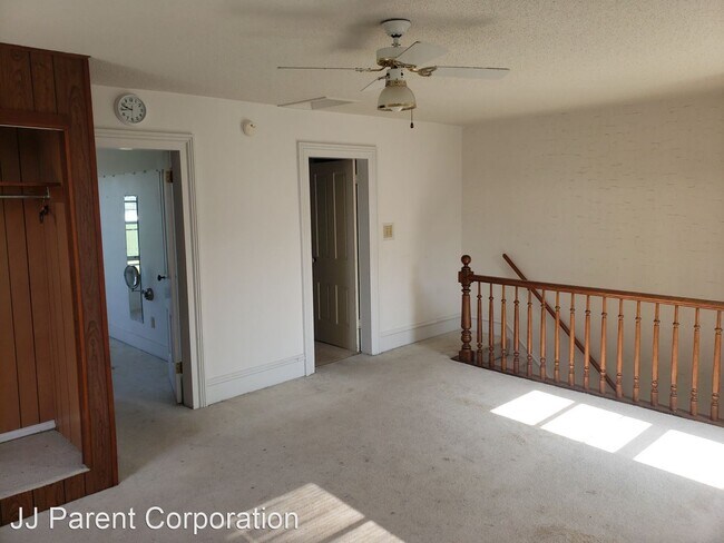 Foto del edificio - 4 br, 1.5 bath House - 9739 Maysville Rd