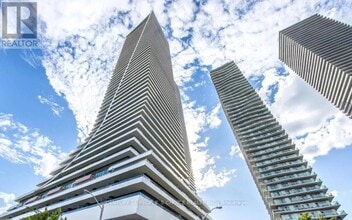 Building Photo - 20 Shore Breeze Dr