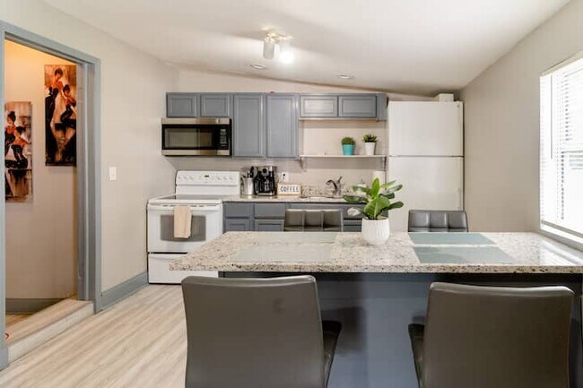 Foto del edificio - 3868 Panthersville Rd