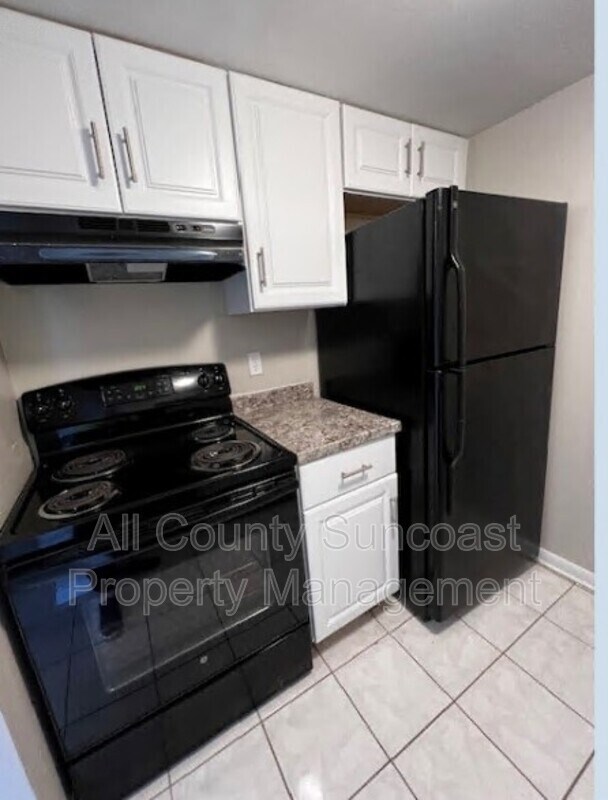 Foto del edificio - 6570 66th Ave N