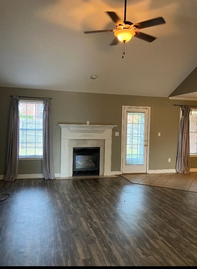 Building Photo - 1737 Cedarwood Dr