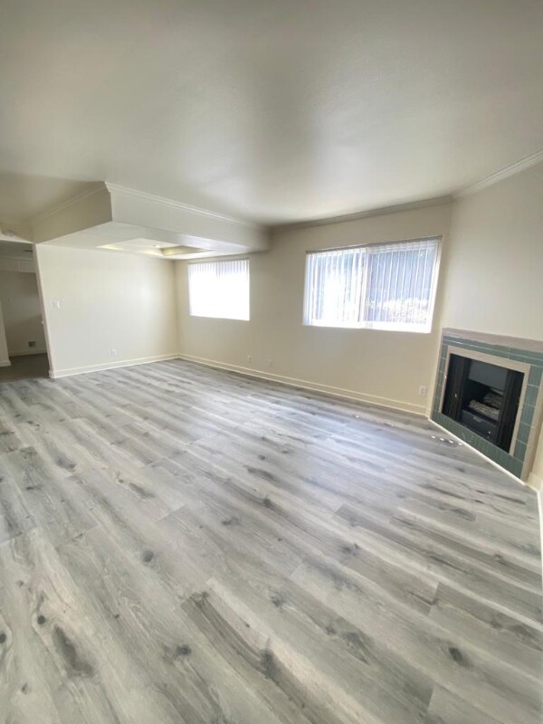 Building Photo - 13012 Riverside Dr